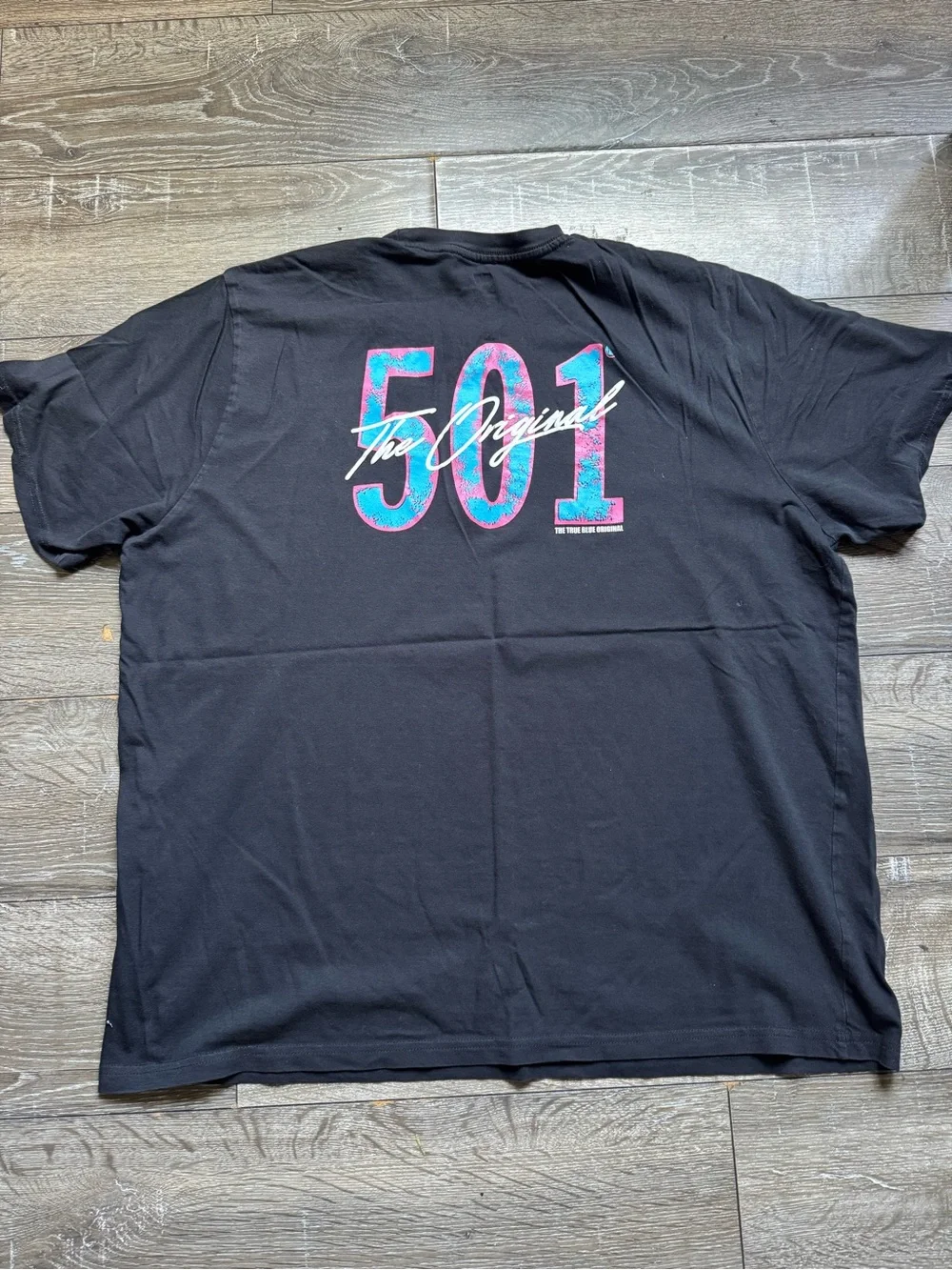 Levi's Black 501 Graphic Short-Sleeve Tee